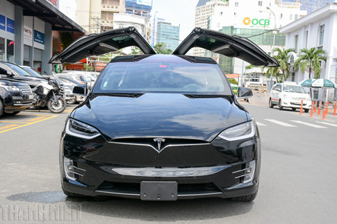 tesla-model-x-p100d-ve-tphcm_thanhnien_cjiz.jpg