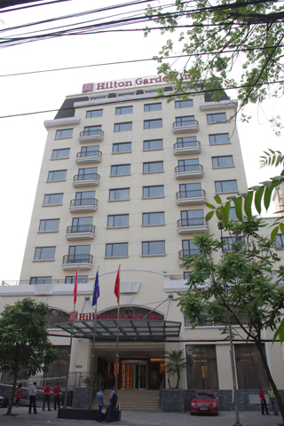 Hilton-1.jpg