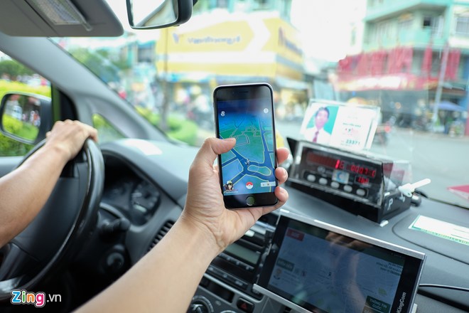 xe-om-taxi-dat-khach-nho-pokemon-go-o-viet-nam-bb-baaad05SCN.jpg