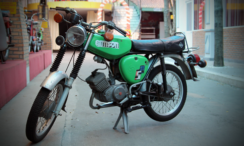 Simson-S51-1-9535-1421226845_1489815388_VnEx.jpg