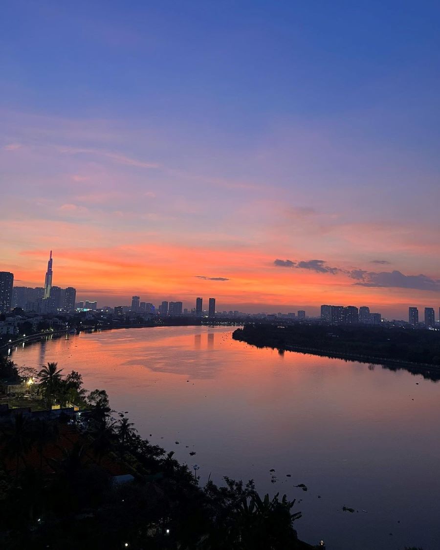 Saigon River by Mia Saigon.jpg