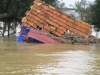 베트남 중부, 집중 호우로 홍수 피해 15명 사망  6명 실종