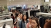 H＆M 하노이점, 개장 첫날 약 13000명 방문 “인기 폭발”