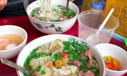 하노이 방문하면 꼭 한번 먹어봐야 하는 쌀국수 추천 식당 7선